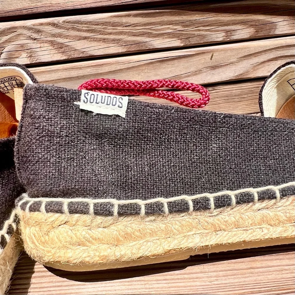 - Soludos 8.5 Black Smoking Espadrille! EUC!
